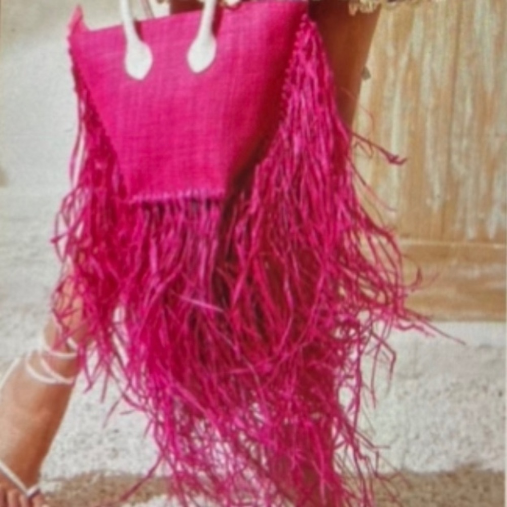 Fuchsia Straw Bag w/fringe